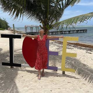 Grace Byers feet photo 9