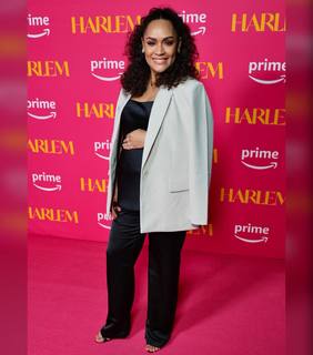 Grace Byers feet photo 2