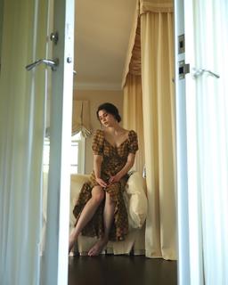 Grace Caroline Currey feet photo thumbnail