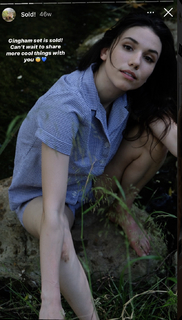 Grace Caroline Currey feet photo thumbnail