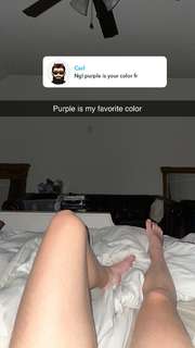 Grace Charis feet photo thumbnail