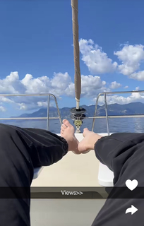Grace Charis feet photo thumbnail