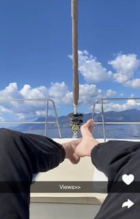 Grace Charis feet photo thumbnail
