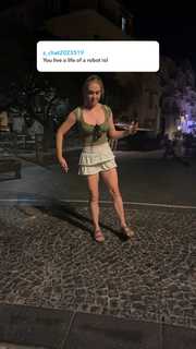 Grace Charis feet photo thumbnail