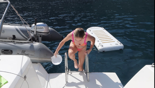 Grace Charis feet photo thumbnail