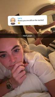 Grace Charis feet photo thumbnail