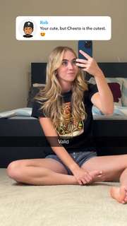 Grace Charis feet photo thumbnail
