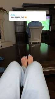 Grace Charis feet photo thumbnail
