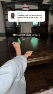Grace Charis feet photo thumbnail