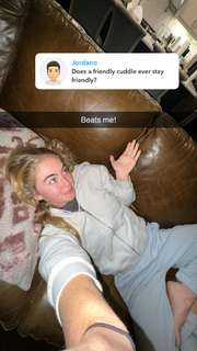 Grace Charis feet photo thumbnail