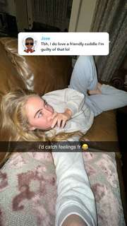 Grace Charis feet photo thumbnail