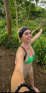 Grace Charis feet photo thumbnail