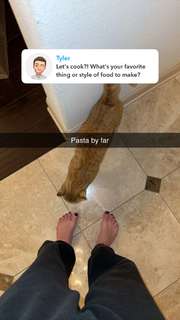 Grace Charis feet photo thumbnail