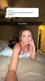 Grace Charis feet photo thumbnail
