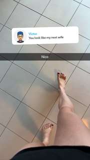 Grace Charis feet photo thumbnail