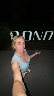 Grace Charis feet photo thumbnail
