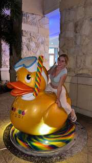 Grace Charis feet photo thumbnail
