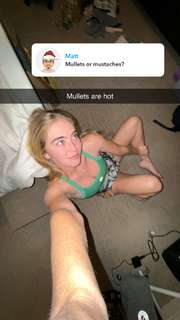 Grace Charis feet photo thumbnail