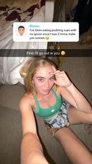 Grace Charis feet photo thumbnail