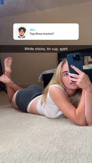 Grace Charis feet photo thumbnail