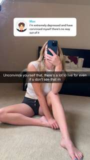 Grace Charis feet photo thumbnail