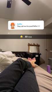 Grace Charis feet photo thumbnail