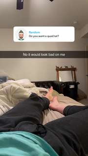 Grace Charis feet photo thumbnail