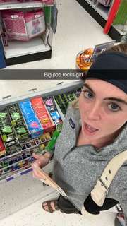 Grace Charis feet photo thumbnail