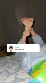 Grace Charis feet photo thumbnail