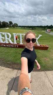 Grace Charis feet photo thumbnail