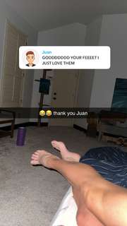 Grace Charis feet photo thumbnail