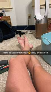 Grace Charis feet photo thumbnail