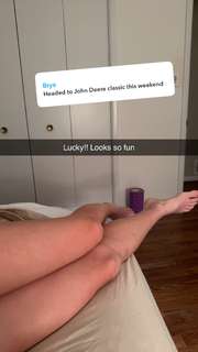 Grace Charis feet photo thumbnail