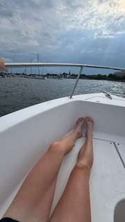 Grace Charis feet photo thumbnail