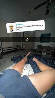 Grace Charis feet photo thumbnail