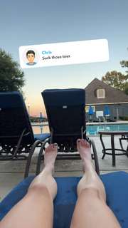 Grace Charis feet photo thumbnail