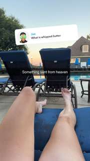 Grace Charis feet photo thumbnail