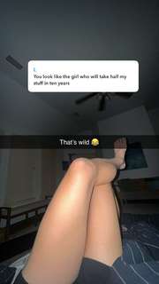 Grace Charis feet photo thumbnail