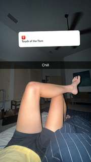 Grace Charis feet photo thumbnail