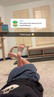 Grace Charis feet photo thumbnail