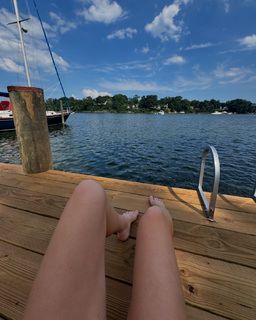 Grace Charis feet photo thumbnail