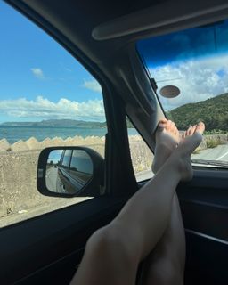 Grace Charis feet photo thumbnail