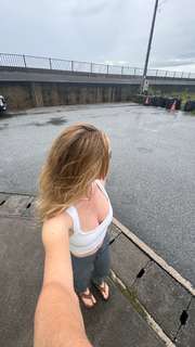Grace Charis feet photo thumbnail