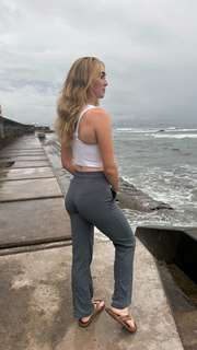 Grace Charis feet photo thumbnail