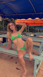 Grace Charis feet photo thumbnail
