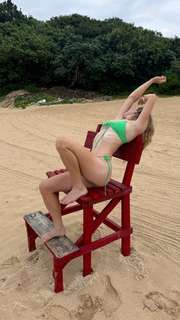 Grace Charis feet photo thumbnail