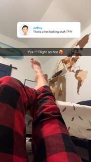 Grace Charis feet photo thumbnail