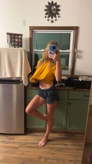 Grace Charis feet photo thumbnail