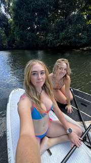 Grace Charis feet photo thumbnail