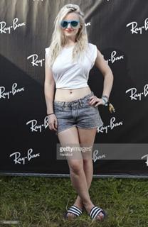 Grace Chatto feet photo 10